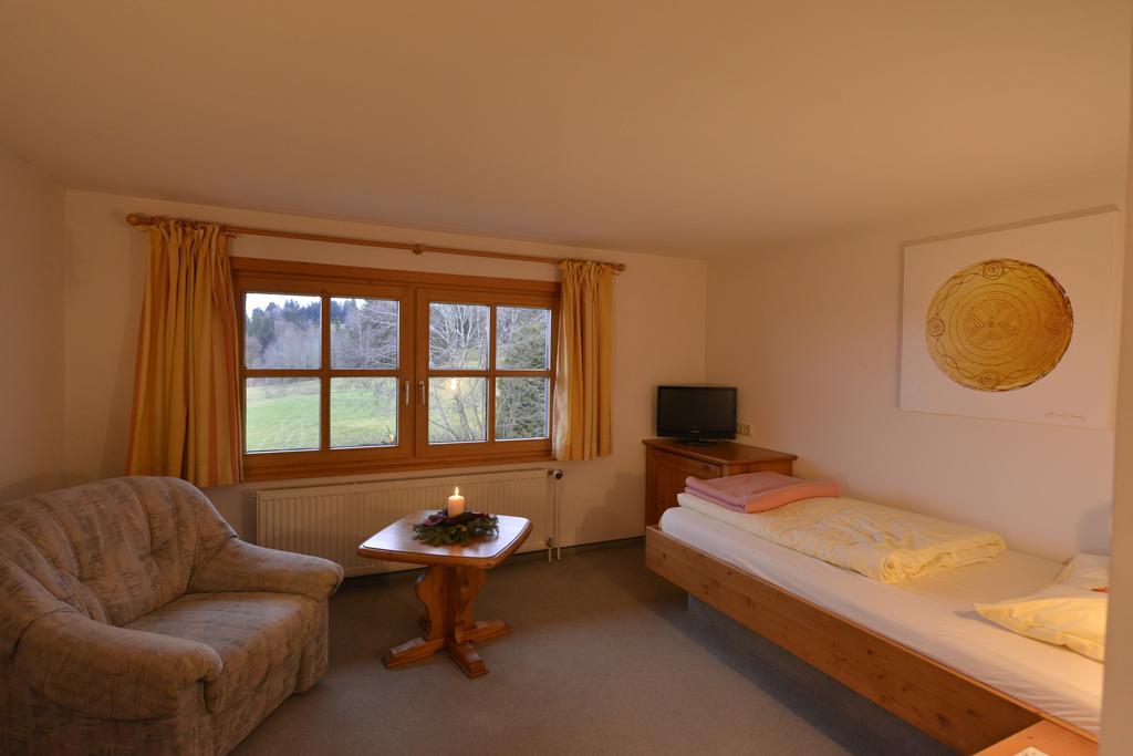 Hôtel Landhaus Kennerknecht Kur Und Ferien à Oberstaufen Chambre photo